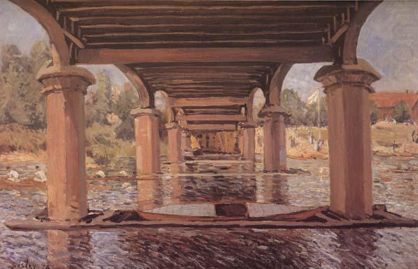 Alfred Sisley Under the Bridge at Hampton Court china oil painting image